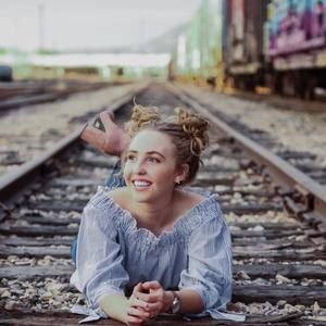 Meet your Posher, Shay